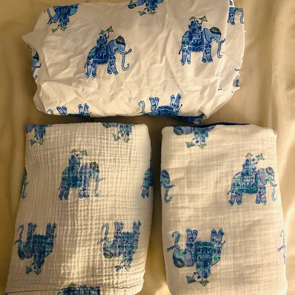 Lilly Pulitzer for pottery barn crib sheet set. Crib sheet, swaddle, & blanket.